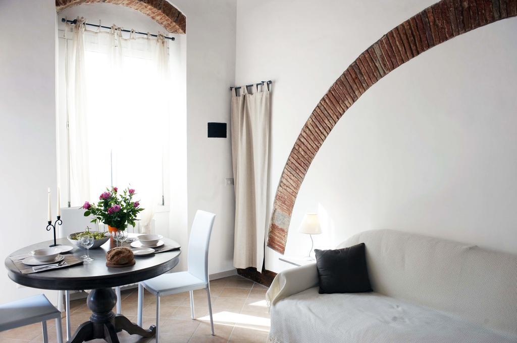 Roommo Beccaria Florens Rum bild